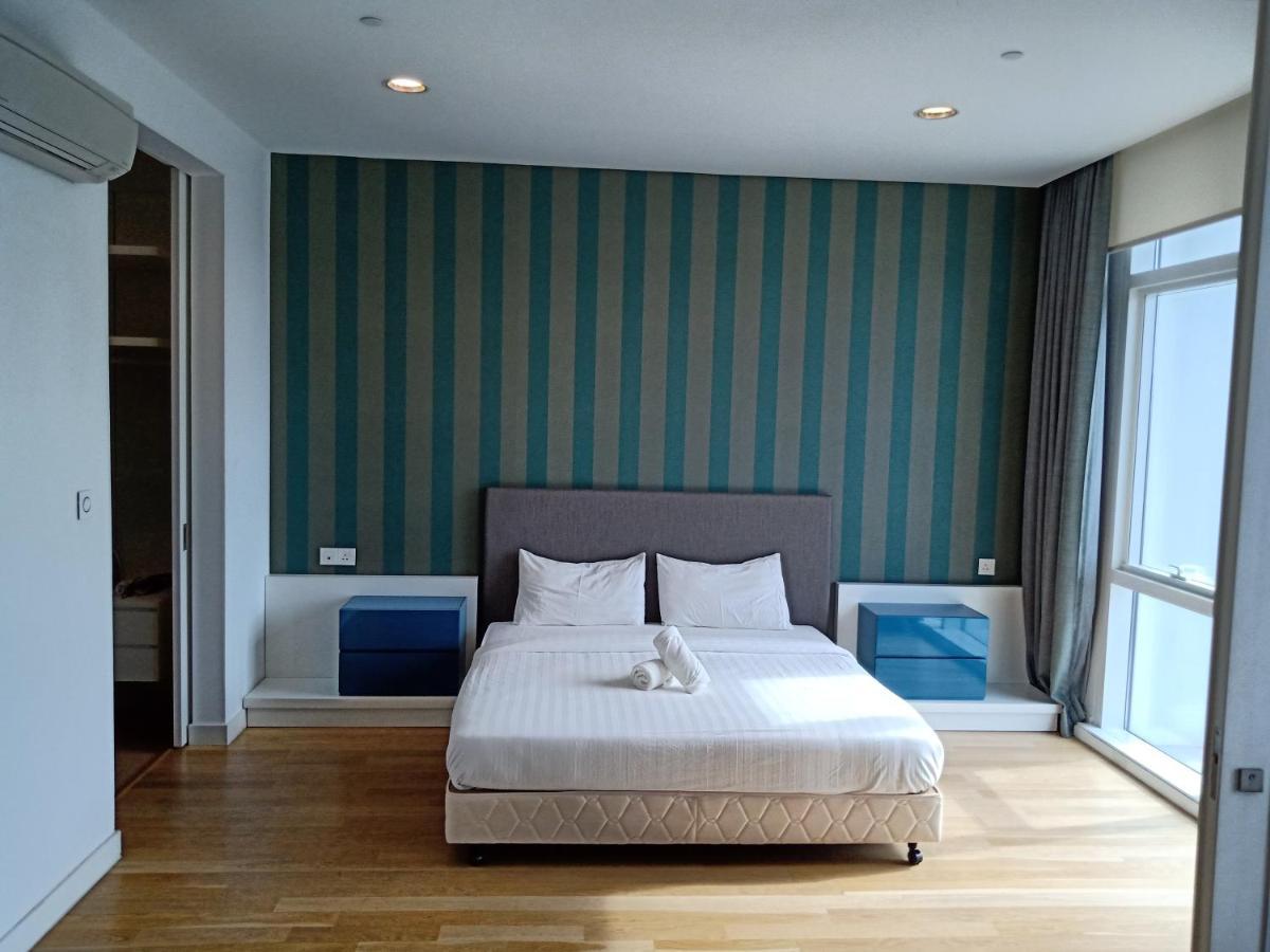 The Platinum Klcc Suites By Whitfield Kuala Lumpur Esterno foto