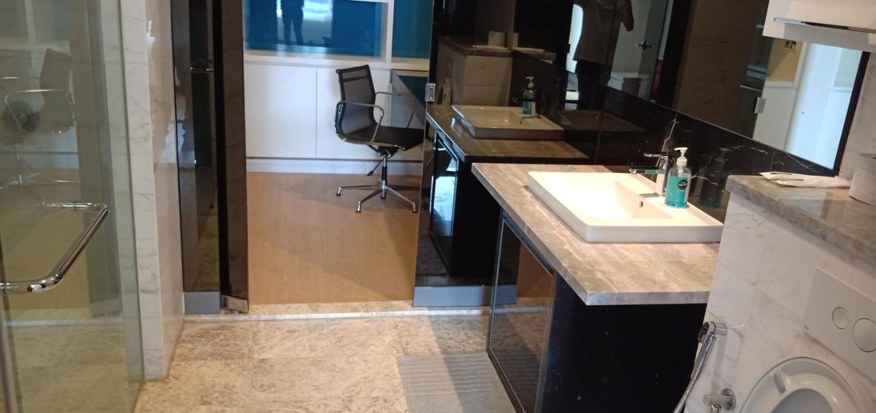 The Platinum Klcc Suites By Whitfield Kuala Lumpur Esterno foto