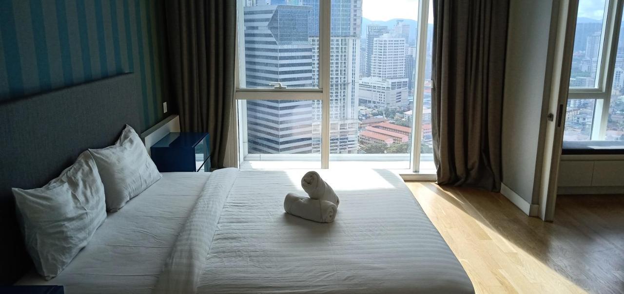 The Platinum Klcc Suites By Whitfield Kuala Lumpur Esterno foto